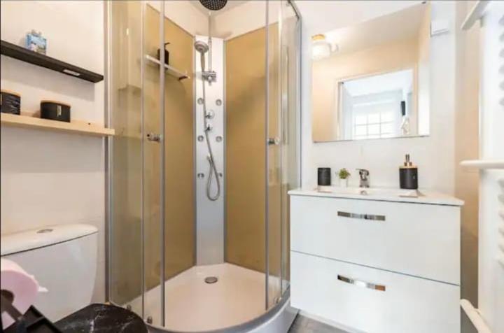 Grand 34m2, Paris Disneyland, Aeroport Cdg, Parc Asterix, Gare De Chelles Gournay Appartement